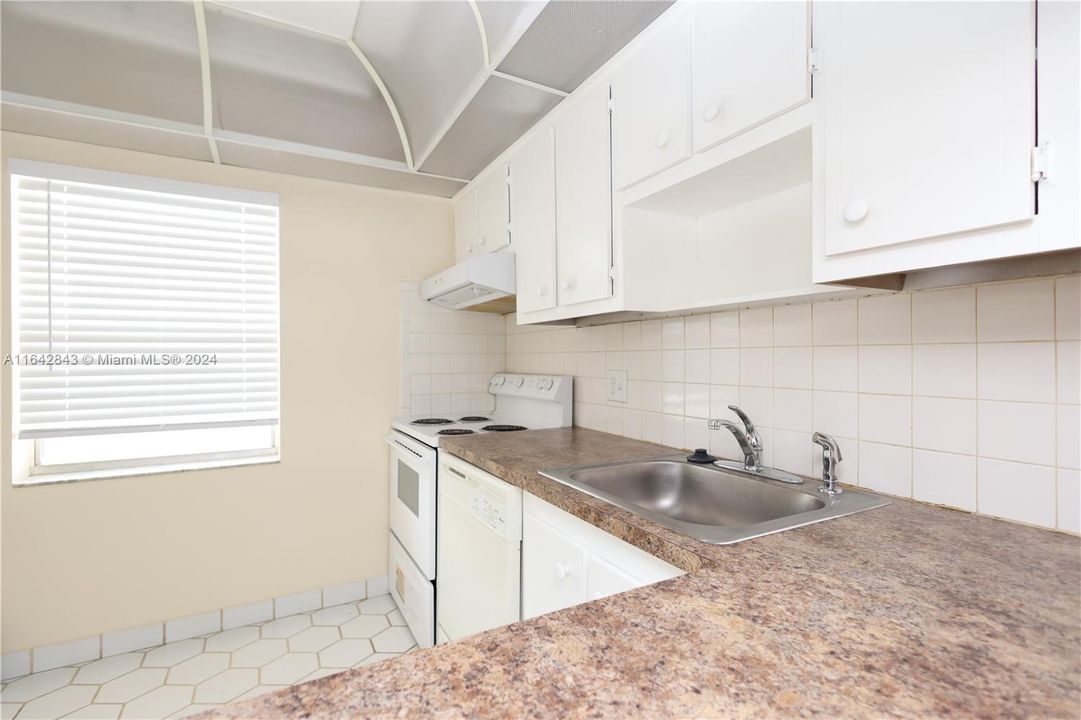 Недавно арендовано: $1,495 (2 спален, 2 ванн, 930 Квадратных фут)