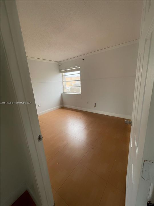 Recientemente alquilado: $2,300 (2 camas, 1 baños, 948 Pies cuadrados)