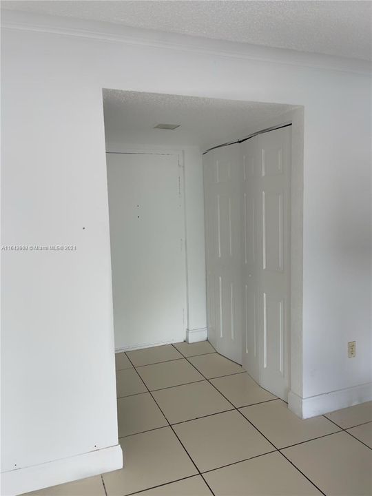 Recientemente alquilado: $2,300 (2 camas, 1 baños, 948 Pies cuadrados)