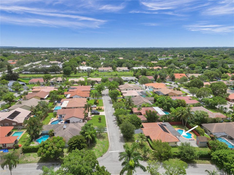 Active With Contract: $649,900 (3 beds, 2 baths, 1654 Square Feet)