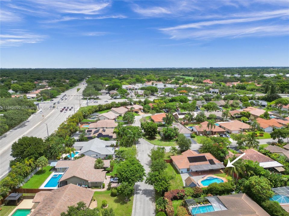 Active With Contract: $649,900 (3 beds, 2 baths, 1654 Square Feet)