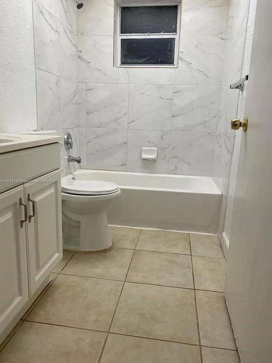 Active With Contract: $150,000 (1 beds, 1 baths, 736 Square Feet)