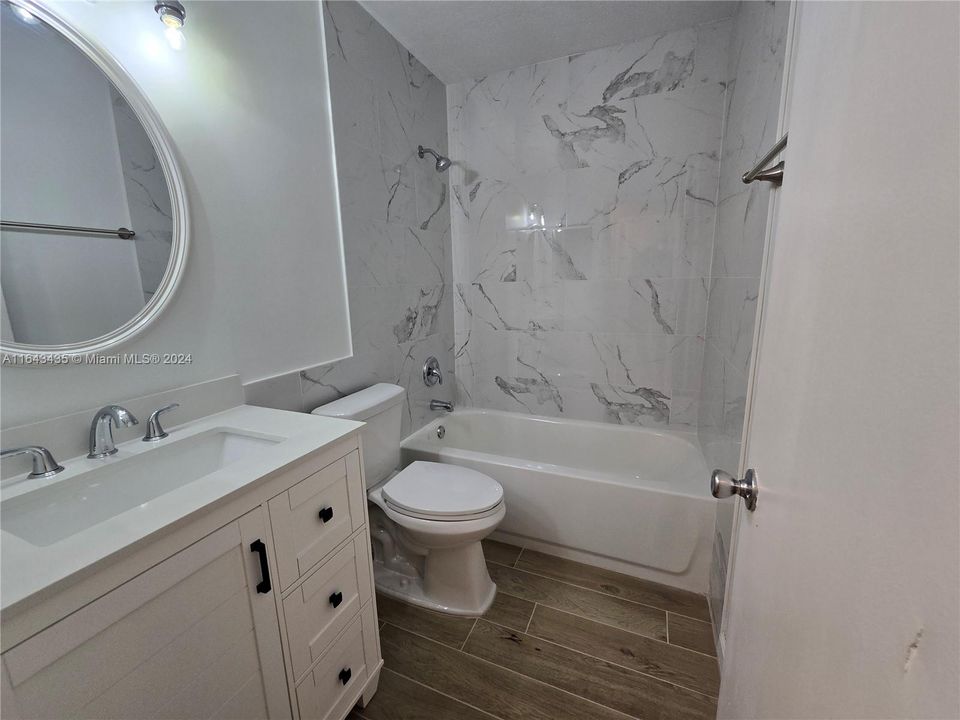 Recently Rented: $1,425 (1 beds, 1 baths, 2368 Square Feet)