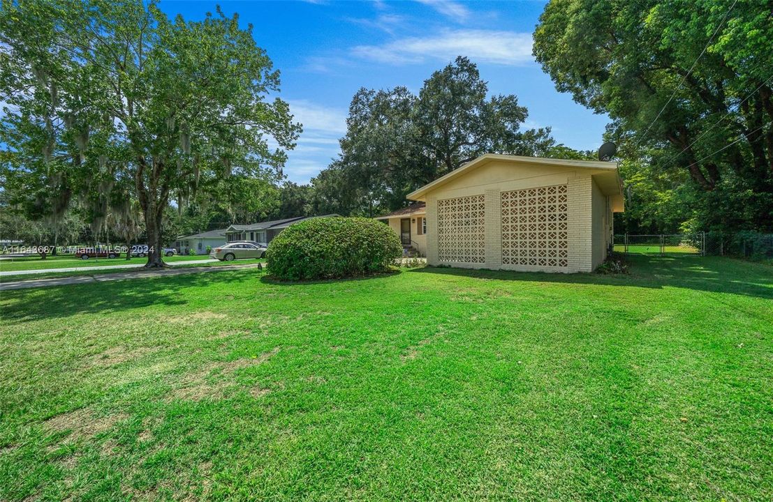 For Sale: $267,000 (3 beds, 2 baths, 0 Square Feet)