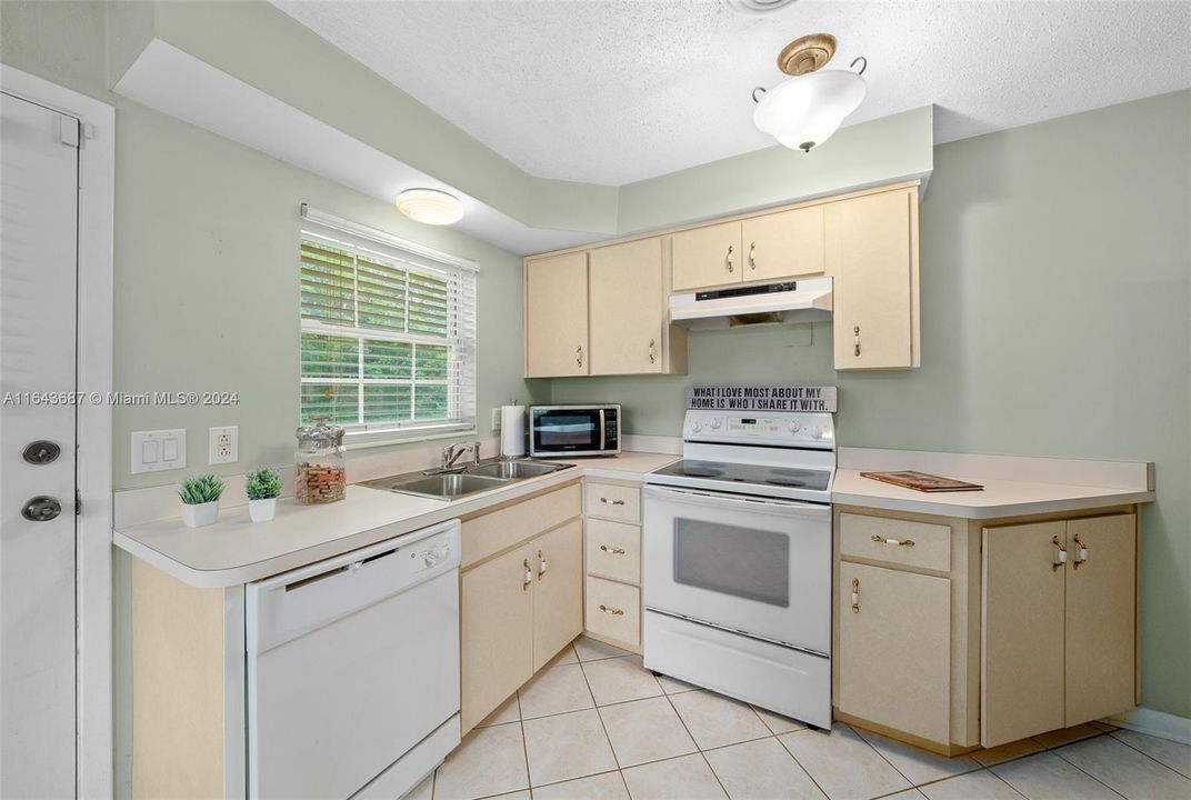 For Sale: $267,000 (3 beds, 2 baths, 0 Square Feet)