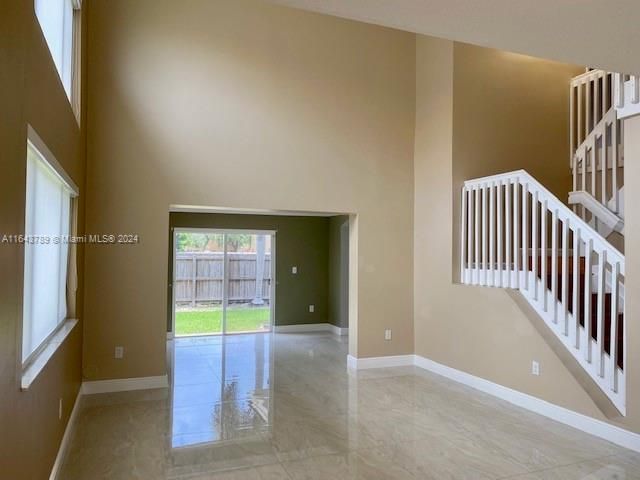 For Rent: $4,200 (4 beds, 3 baths, 2452 Square Feet)