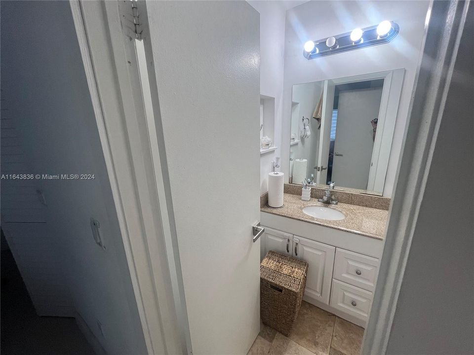 Recently Sold: $498,000 (2 beds, 2 baths, 1235 Square Feet)