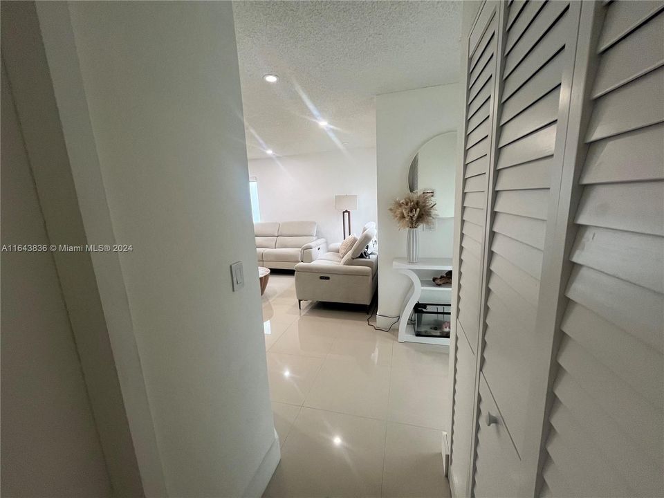 Recently Sold: $498,000 (2 beds, 2 baths, 1235 Square Feet)