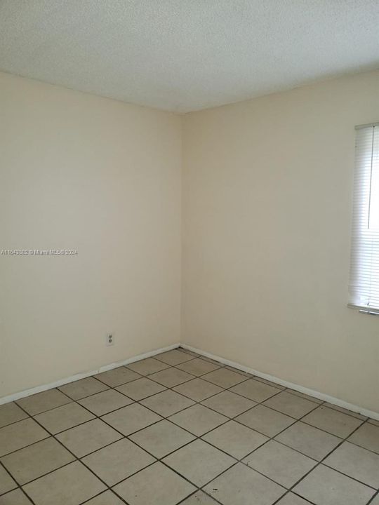 For Rent: $1,850 (2 beds, 2 baths, 800 Square Feet)