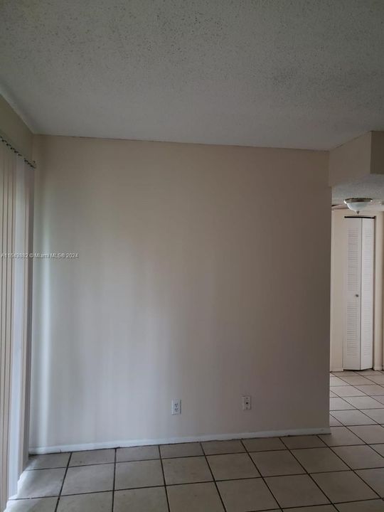 For Rent: $1,850 (2 beds, 2 baths, 800 Square Feet)