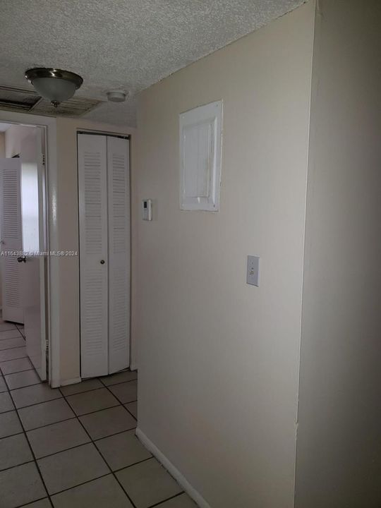 For Rent: $1,850 (2 beds, 2 baths, 800 Square Feet)