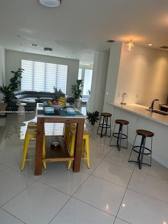 Active With Contract: $4,200 (3 beds, 2 baths, 1720 Square Feet)