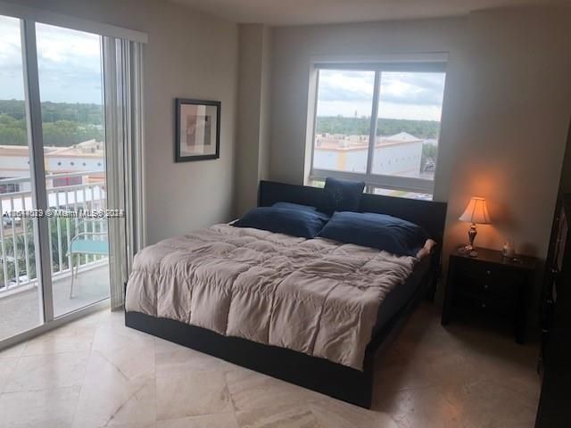 Recently Rented: $2,800 (2 beds, 2 baths, 1231 Square Feet)