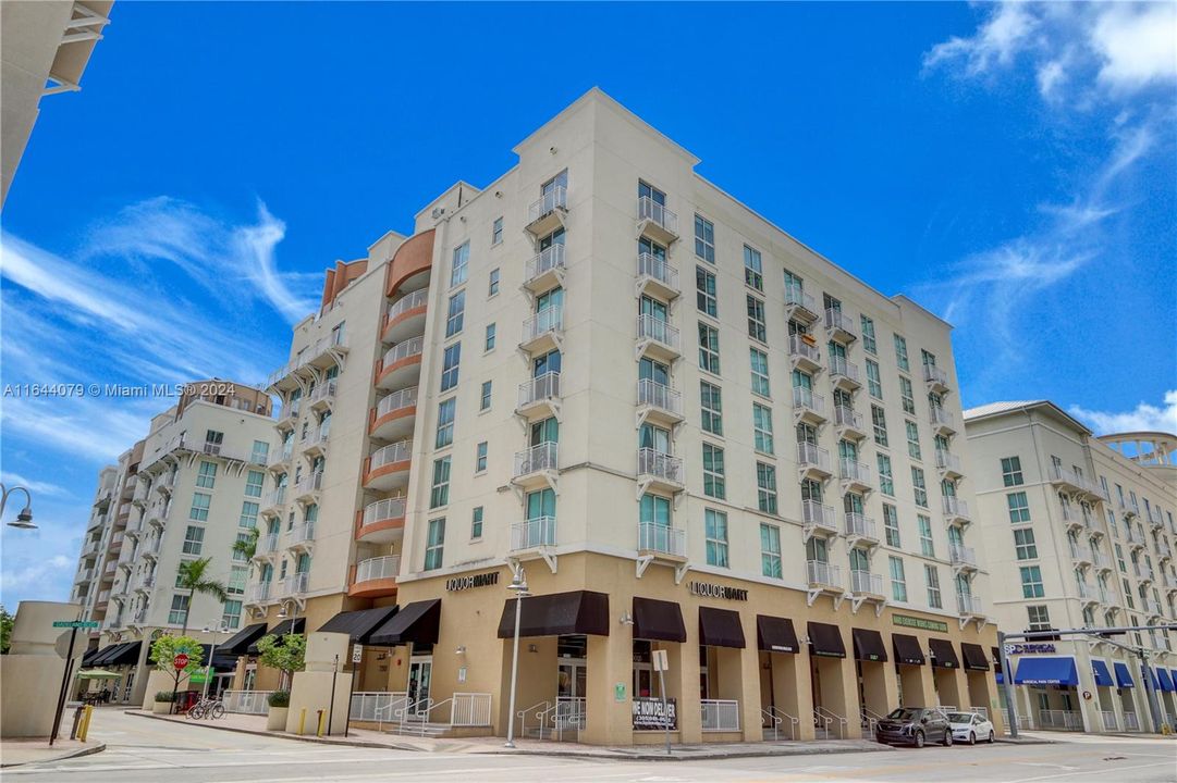 Recently Rented: $2,800 (2 beds, 2 baths, 1231 Square Feet)