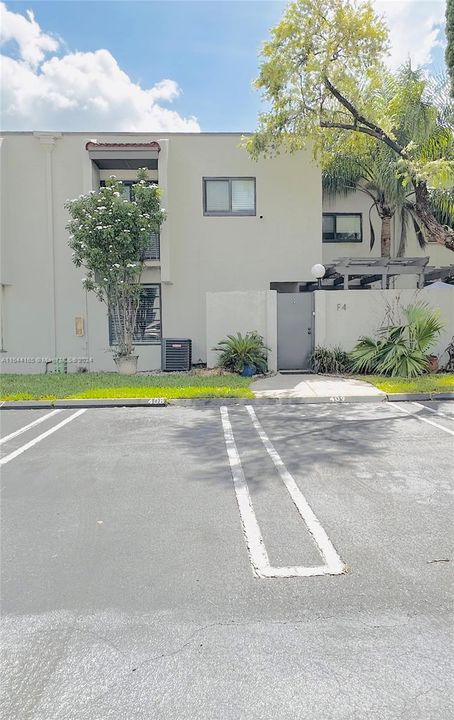 Active With Contract: $3,700 (3 beds, 2 baths, 1234 Square Feet)