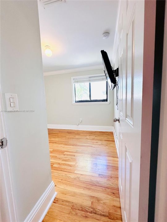 Active With Contract: $3,700 (3 beds, 2 baths, 1234 Square Feet)