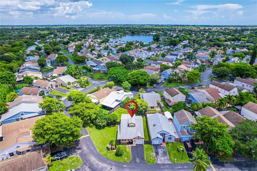 Recently Sold: $520,000 (3 beds, 2 baths, 1248 Square Feet)