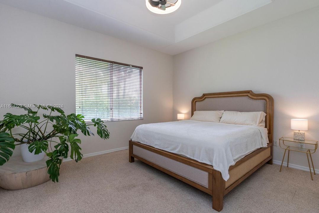 For Sale: $489,900 (3 beds, 2 baths, 1550 Square Feet)