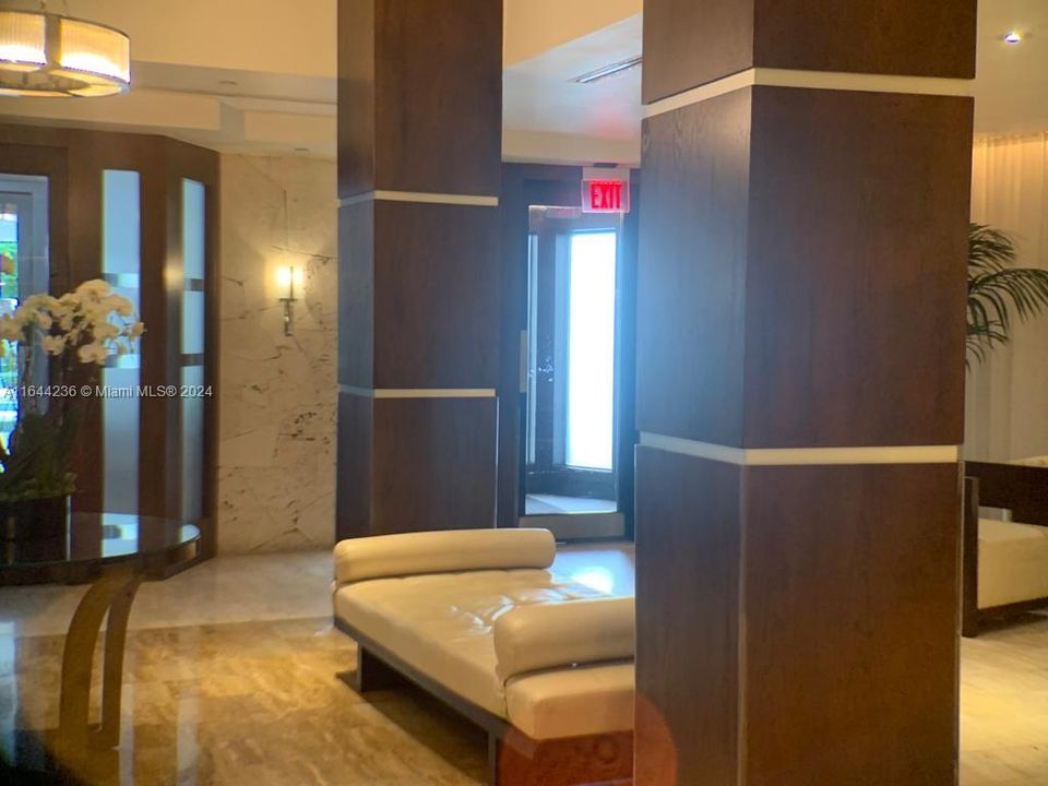 Recently Rented: $4,000 (2 beds, 2 baths, 1188 Square Feet)