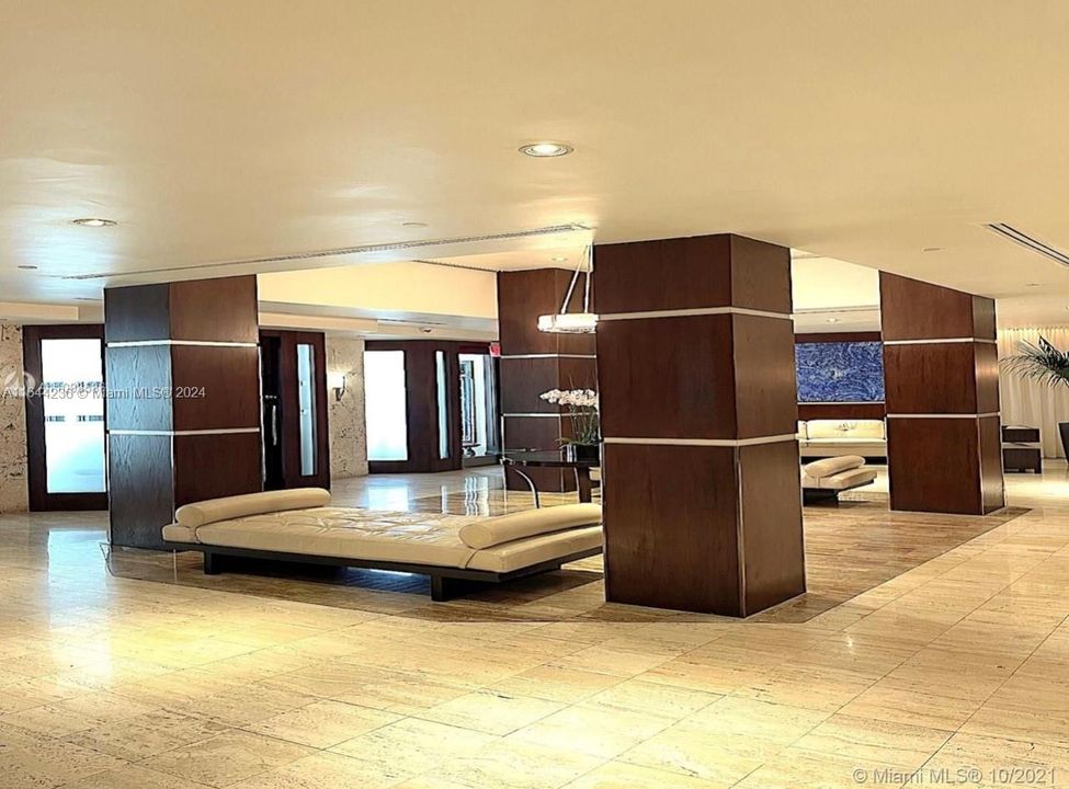 Recently Rented: $4,000 (2 beds, 2 baths, 1188 Square Feet)