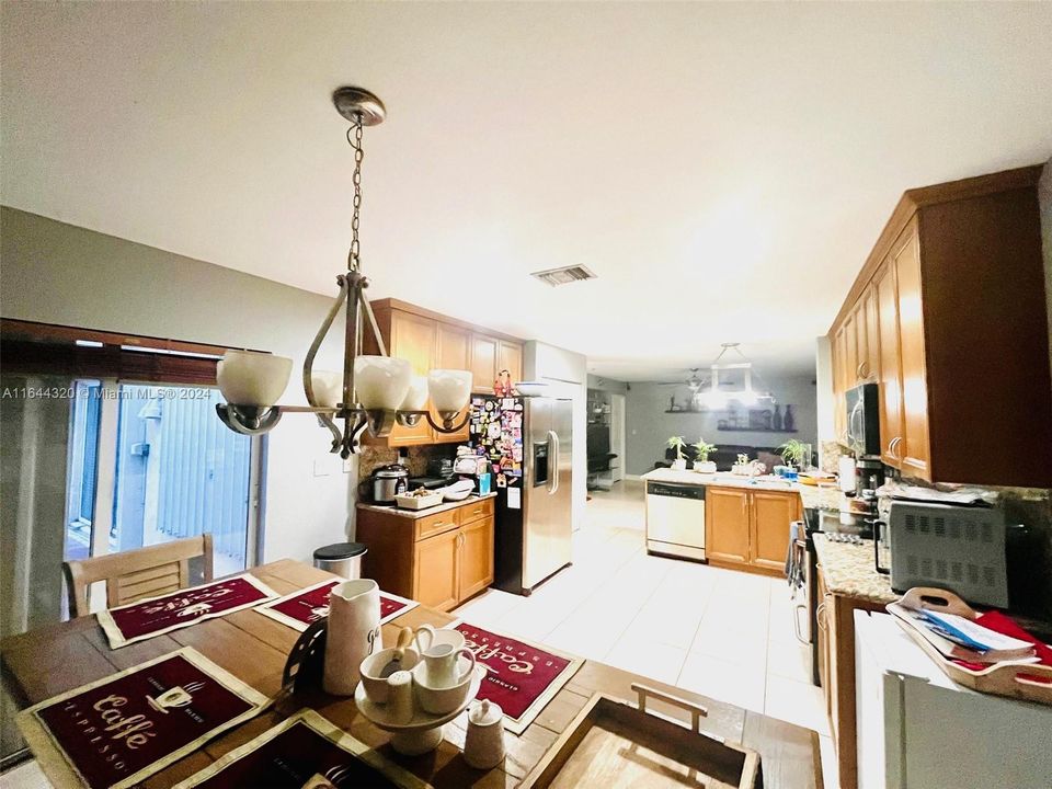 Active With Contract: $3,200 (4 beds, 2 baths, 2176 Square Feet)