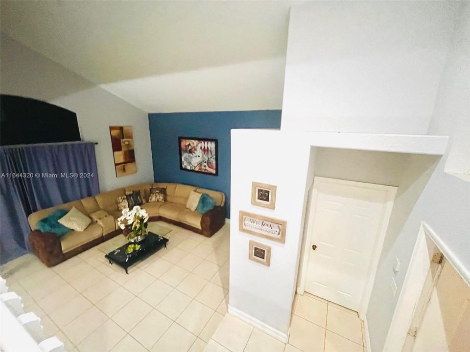 Active With Contract: $3,200 (4 beds, 2 baths, 2176 Square Feet)