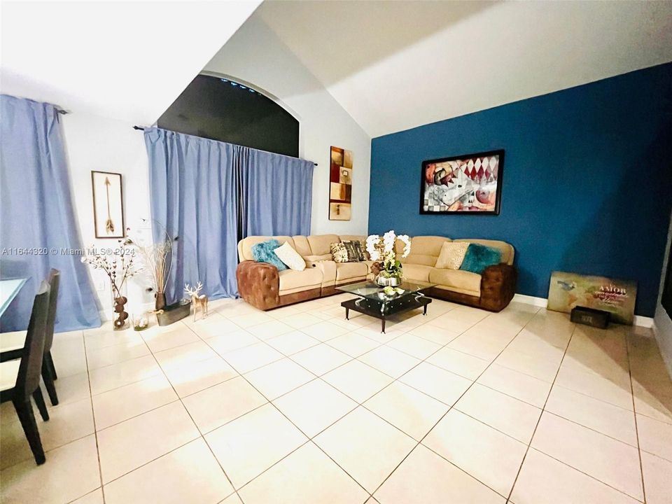 Active With Contract: $3,200 (4 beds, 2 baths, 2176 Square Feet)