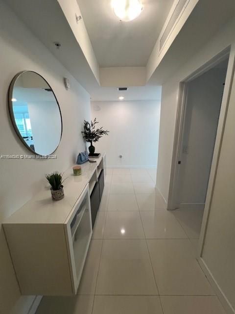 Activo con contrato: $615,000 (3 camas, 3 baños, 1684 Pies cuadrados)