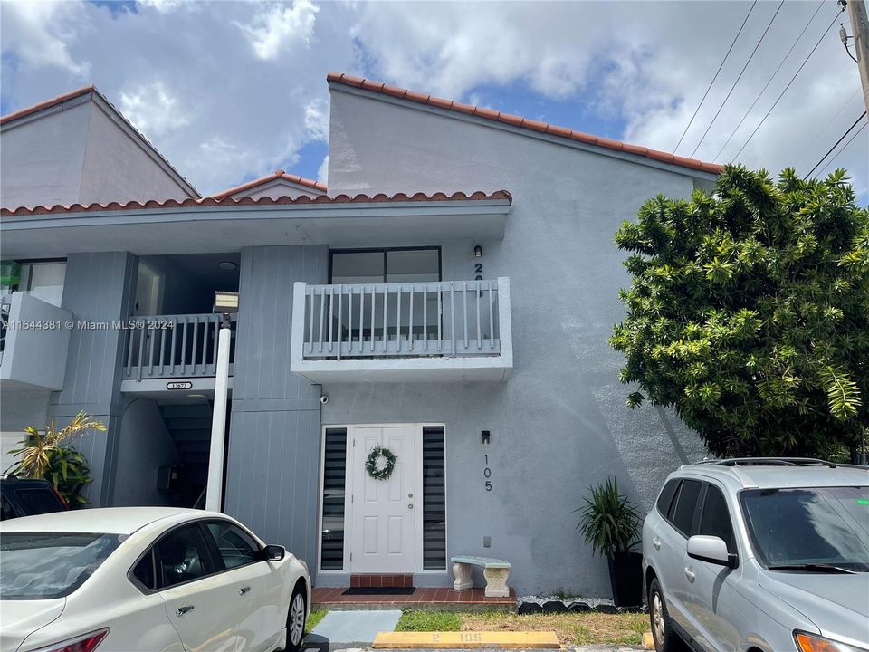 Recently Rented: $2,500 (3 beds, 2 baths, 1114 Square Feet)