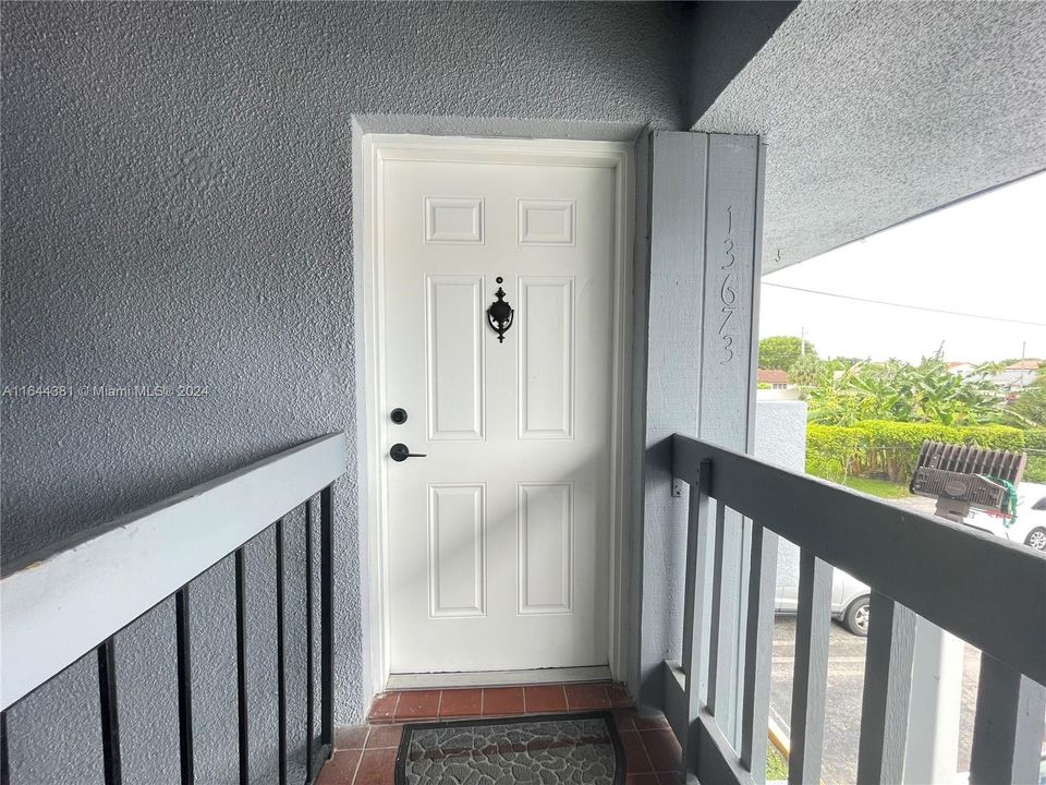 Recently Rented: $2,500 (3 beds, 2 baths, 1114 Square Feet)