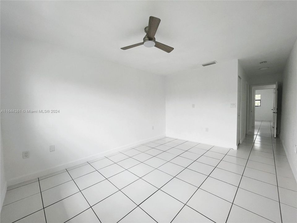 Recently Rented: $2,500 (3 beds, 2 baths, 1114 Square Feet)