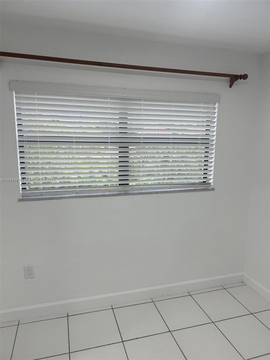 Recently Rented: $2,500 (3 beds, 2 baths, 1114 Square Feet)