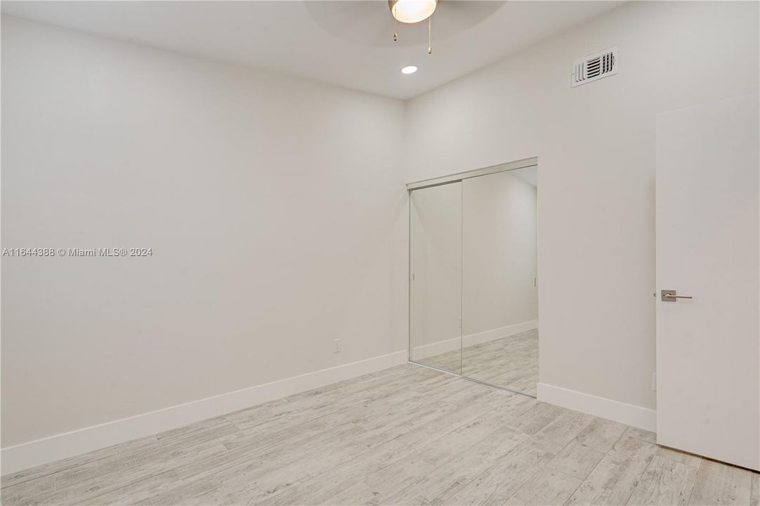 Active With Contract: $2,200 (2 beds, 2 baths, 793 Square Feet)