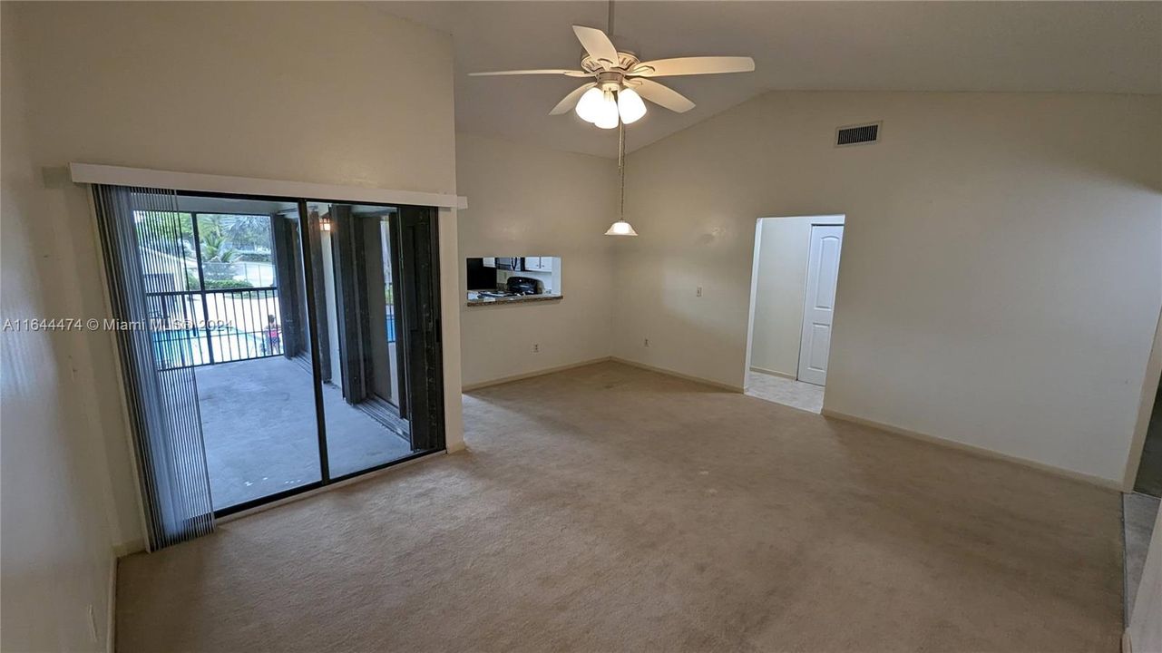 For Rent: $2,200 (3 beds, 2 baths, 1195 Square Feet)