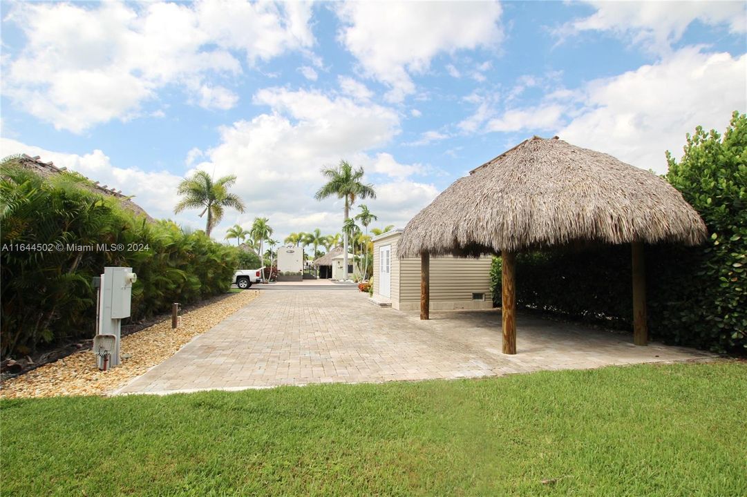 En Venta: $275,000 (0.06 acres)