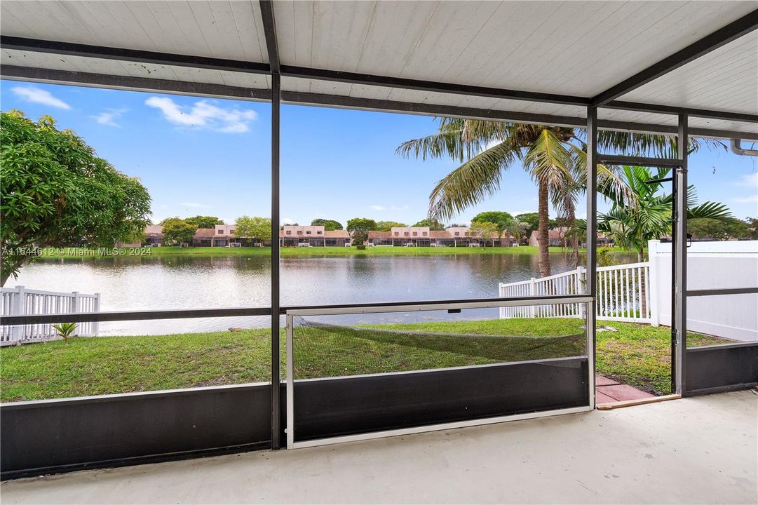 合同活跃: $530,000 (4 贝兹, 2 浴室, 1494 平方英尺)