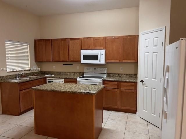 Active With Contract: $2,500 (3 beds, 2 baths, 2038 Square Feet)