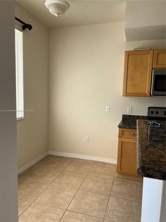 Active With Contract: $2,800 (3 beds, 2 baths, 1454 Square Feet)