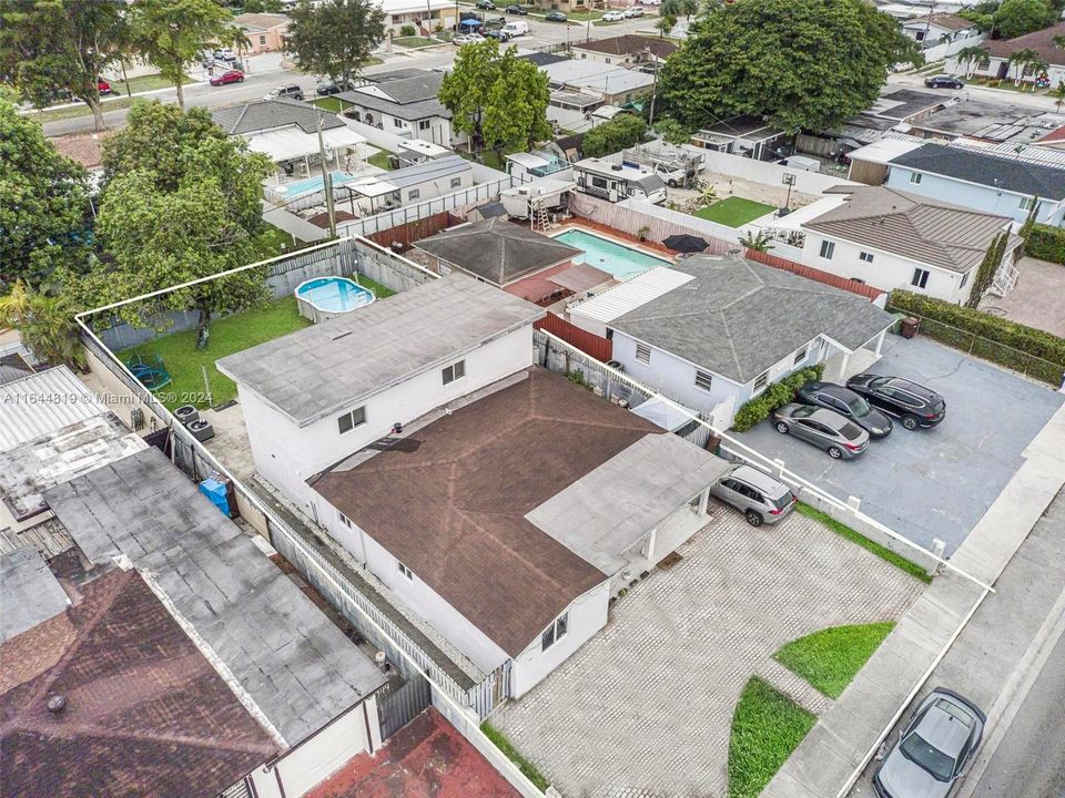 En Venta: $855,000 (0 camas, 0 baños, 3228 Pies cuadrados)