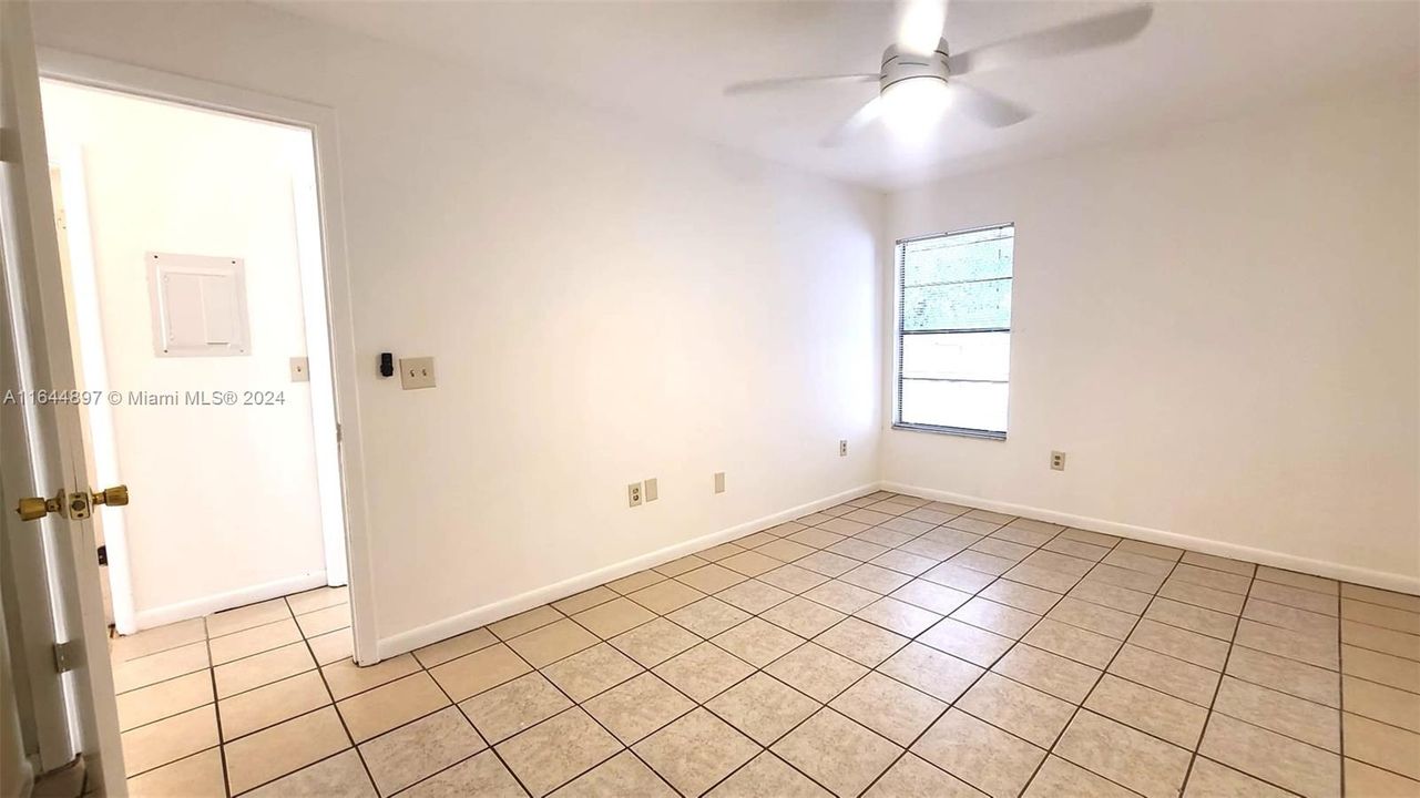 For Rent: $1,150 (2 beds, 1 baths, 0 Square Feet)