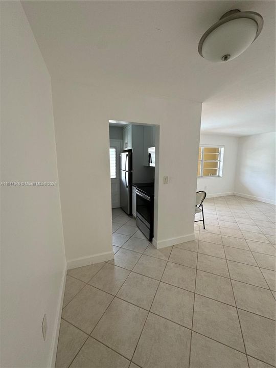 Recently Rented: $1,875 (1 beds, 1 baths, 650 Square Feet)