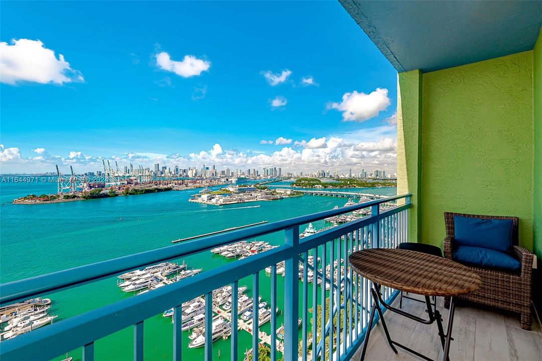 Active With Contract: $6,000 (1 beds, 1 baths, 780 Square Feet)