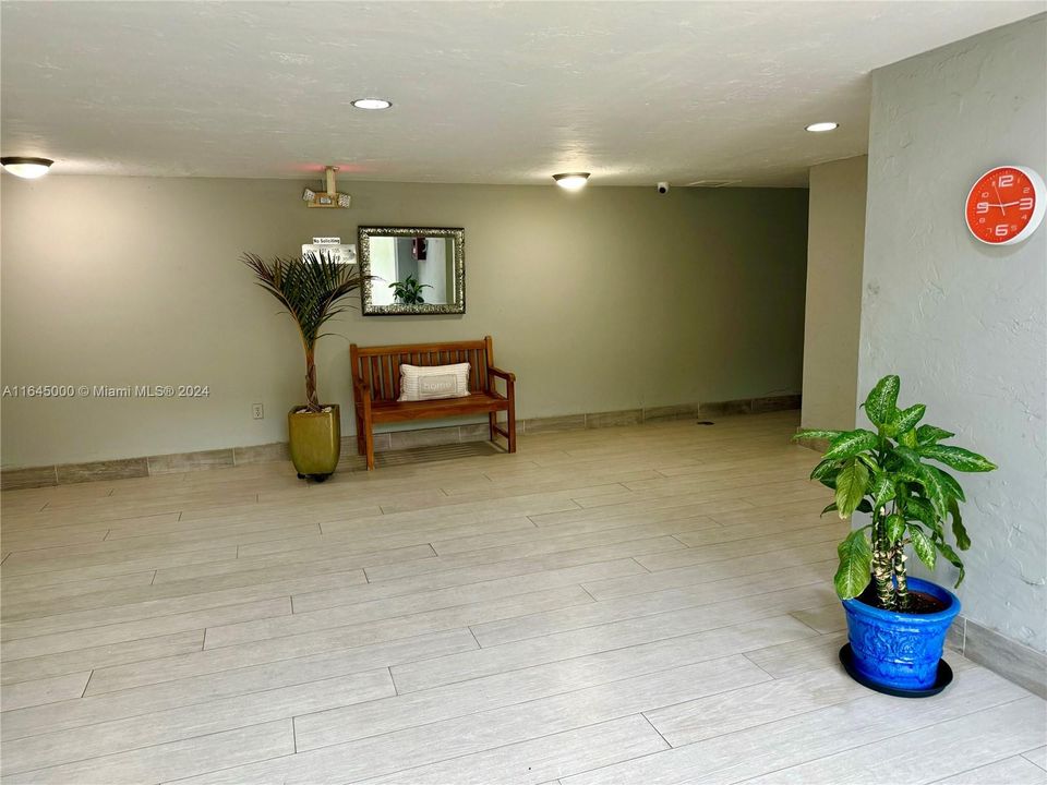 Recently Rented: $2,800 (3 beds, 2 baths, 1271 Square Feet)