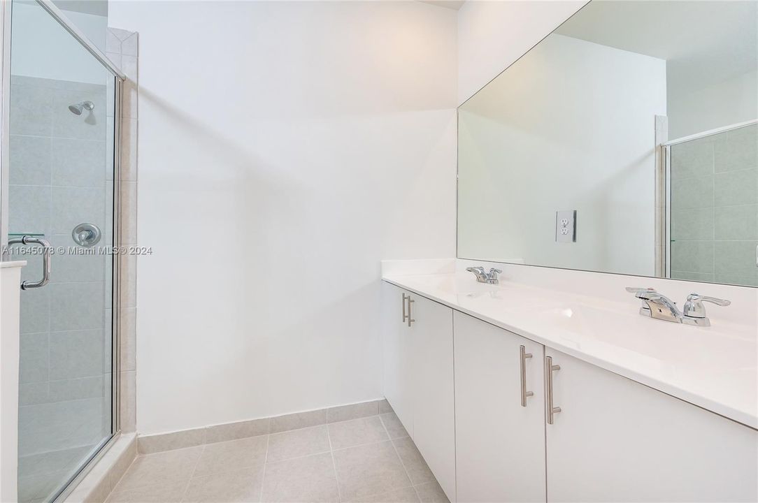 Active With Contract: $3,000 (4 beds, 2 baths, 1828 Square Feet)