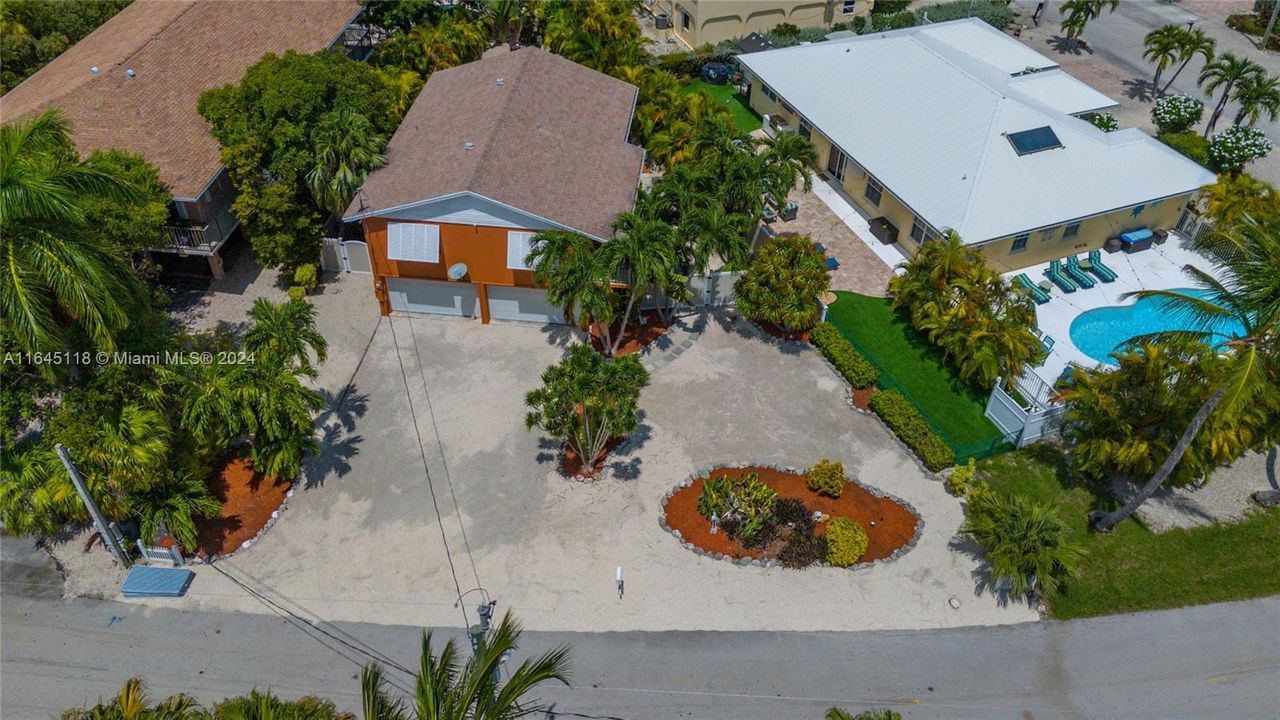 En Venta: $1,149,999 (2 camas, 2 baños, 1200 Pies cuadrados)