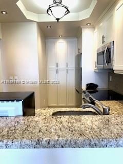 Recently Rented: $1,800 (1 beds, 1 baths, 545 Square Feet)