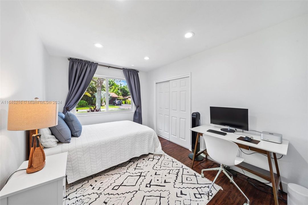 Active With Contract: $5,400 (3 beds, 2 baths, 1728 Square Feet)