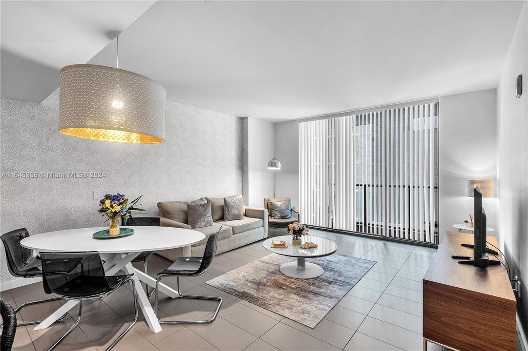 Recently Rented: $2,800 (1 beds, 1 baths, 754 Square Feet)