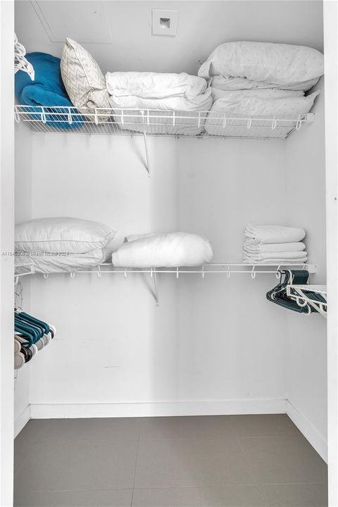 Recently Rented: $2,800 (1 beds, 1 baths, 754 Square Feet)