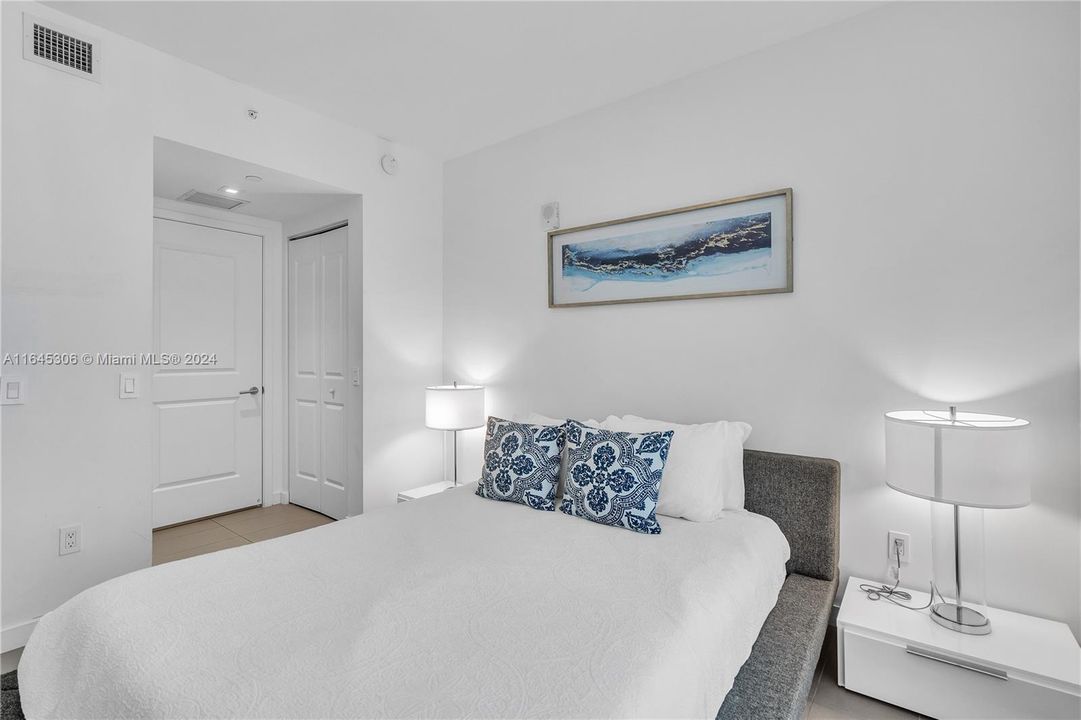 Recently Rented: $2,800 (1 beds, 1 baths, 754 Square Feet)